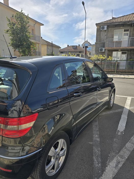 Mercedes-Benz B180 109кс