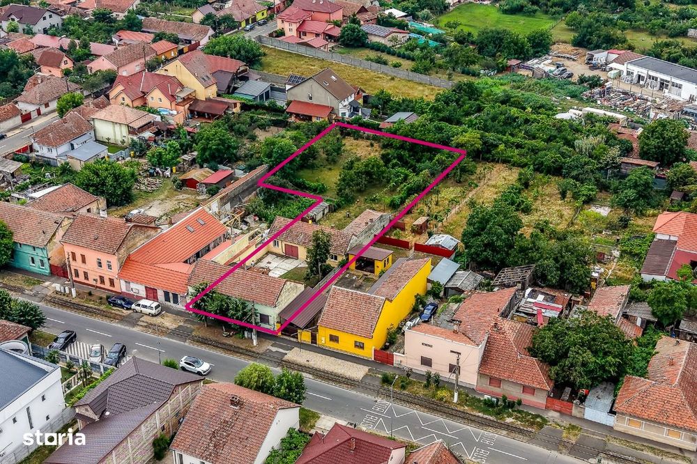 Casa cu potential multiplu cu teren generos pe strada Dunarii