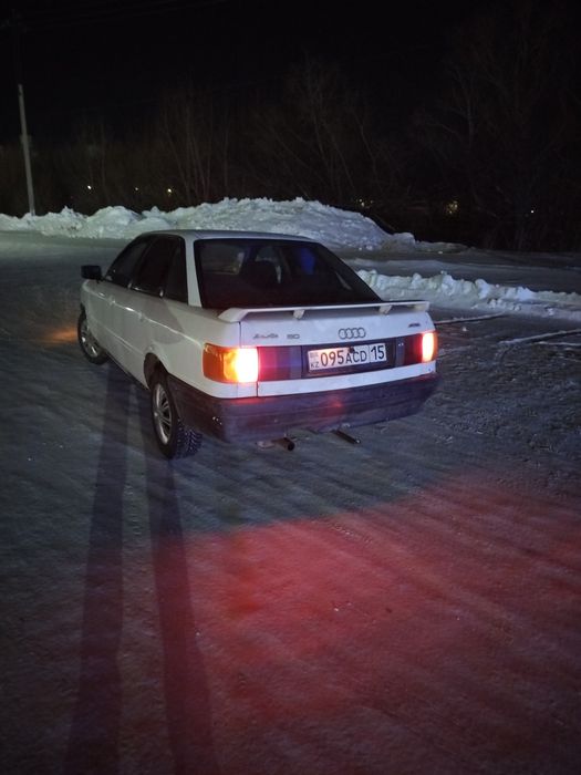 Продам ауди 80 б3