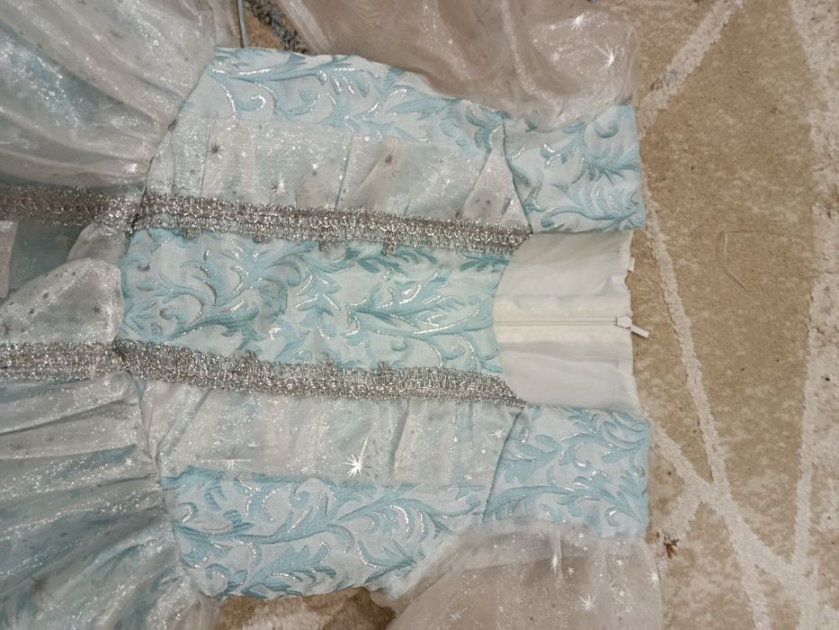 Продам карнавальное платье, рост