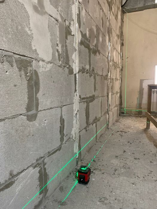 Штукатурка стен, стяжка