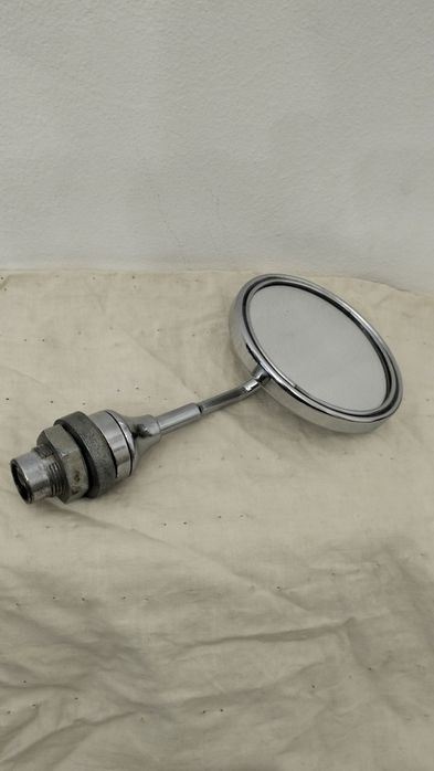 запчасти на ретро автомобили.