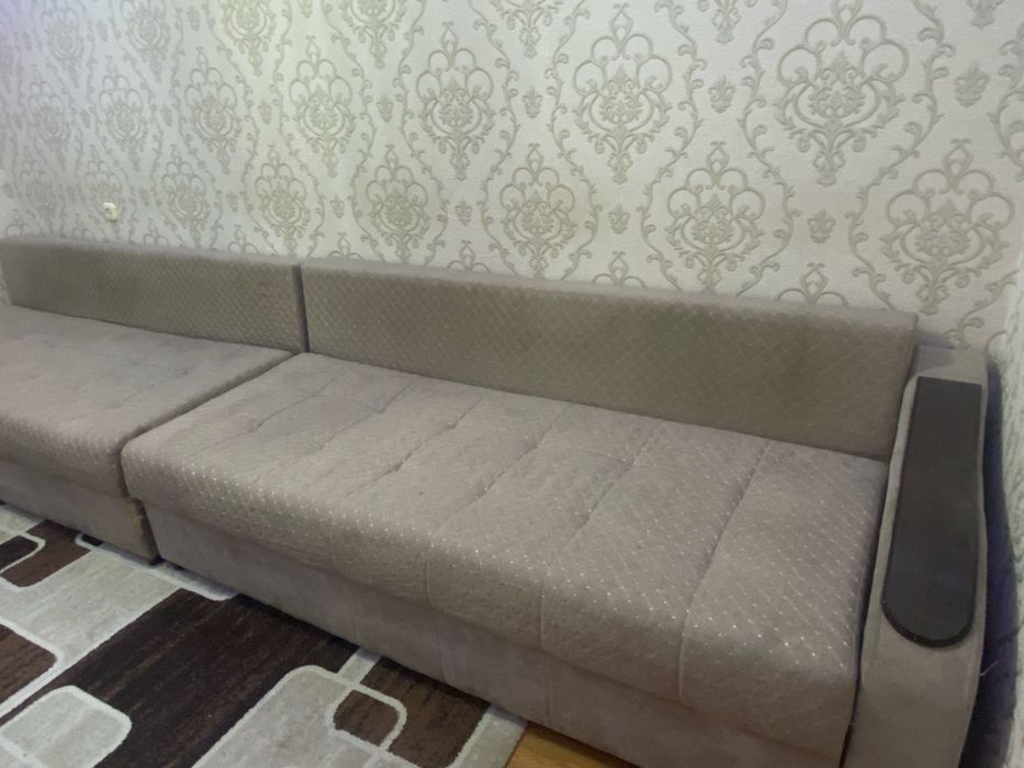 Диван для комнаты