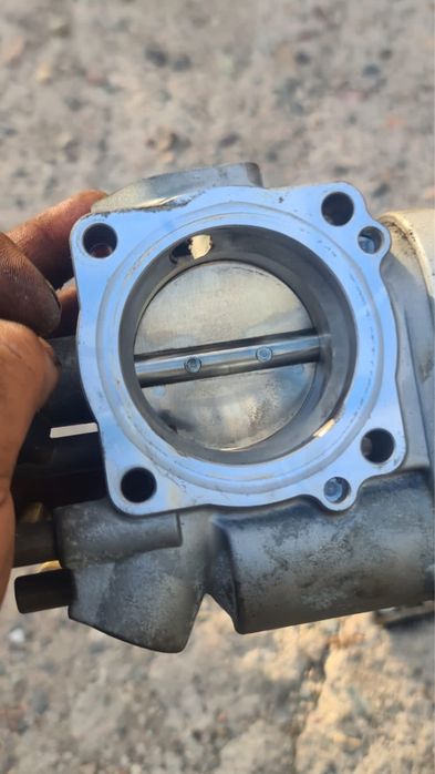 Дроссельная заслонка