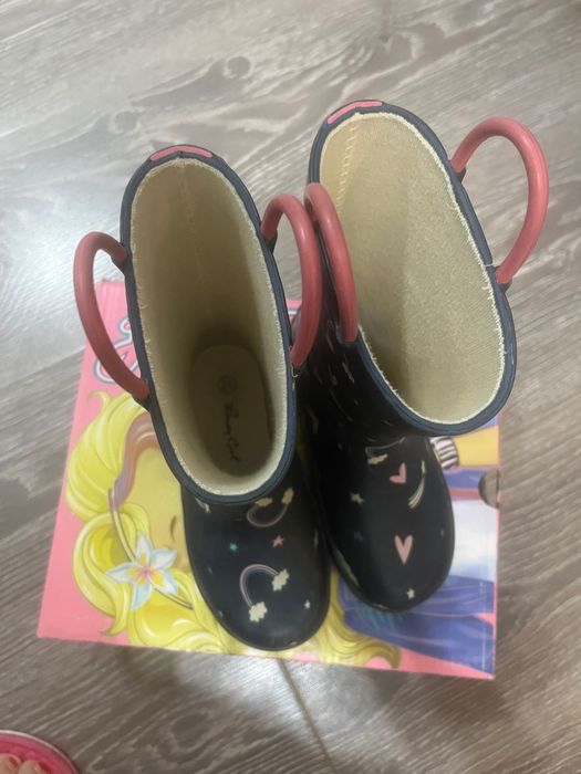 Резиновые сапоги для девочки