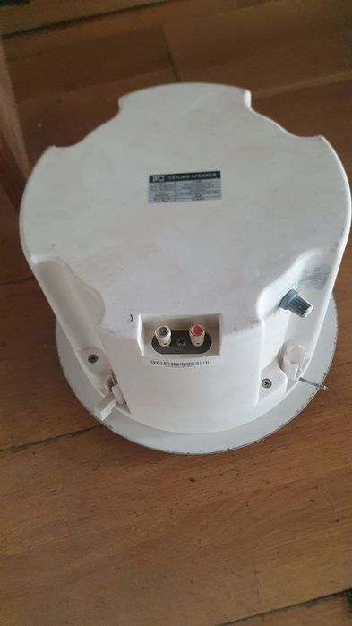 Звуковой калонка потолочный