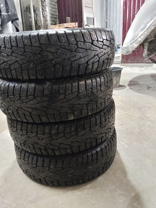 Шины зимние шиповоные