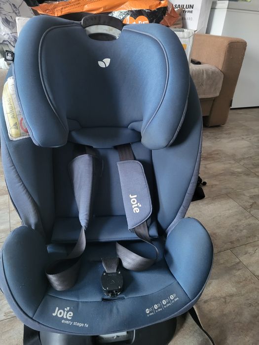 Scaun auto Joie pentru copii