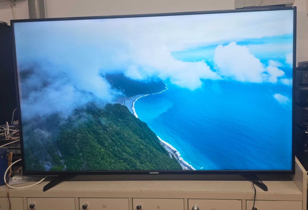 Tv led smart blaupunkt  164cm