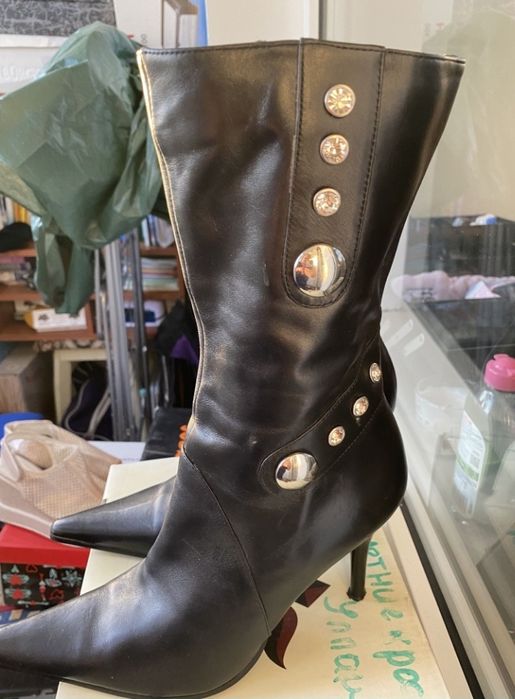 Зимние кожаные сапоги