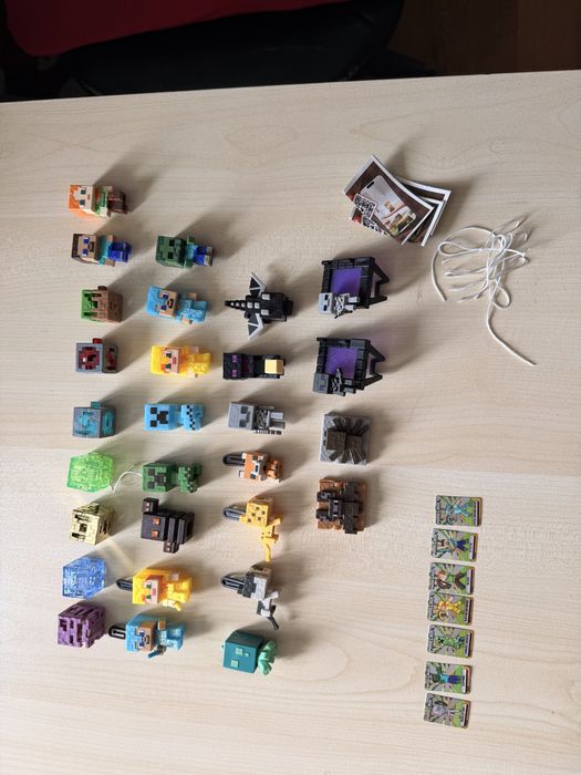 Colectia completa Kinder Joy Minecraft fara dubluri