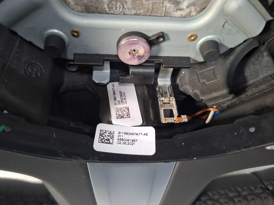 Нов Оригинален M волан за BMW G20 G22 G30 G05 G06 G01 G02 G26 G07 G Serie Г серия