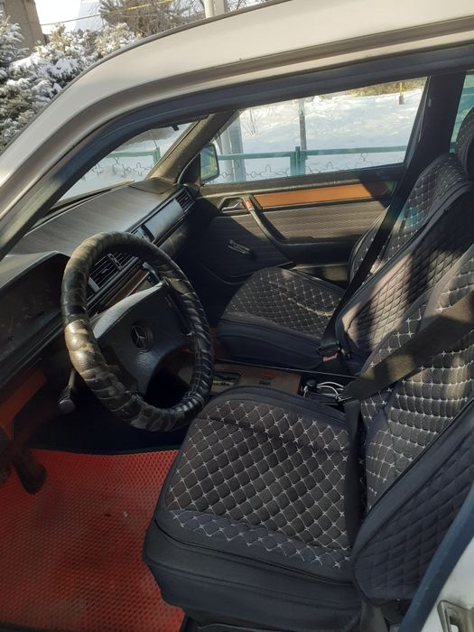 Мерседес 124 Е 124