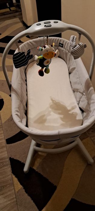 Chicco baby hug 4v1- кошара,шезлонг,стол+подарък-матрак