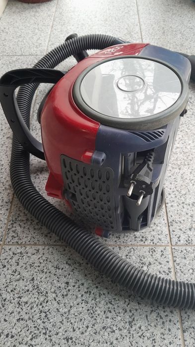 Aspirator Albatros cu sac