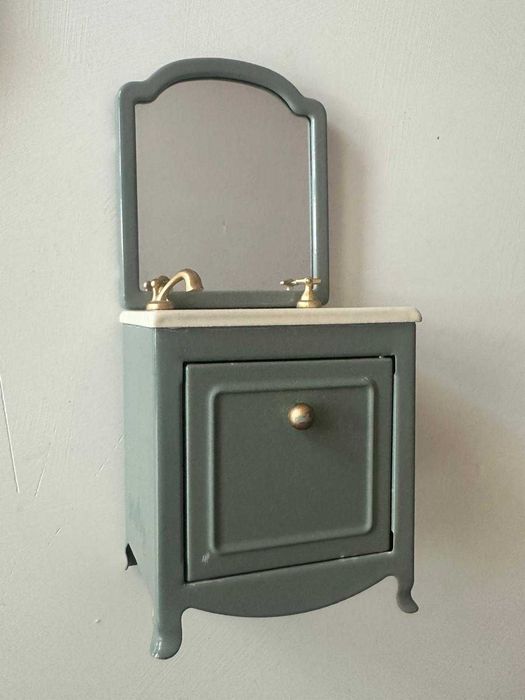 Jucarie Spiridus + Mobilier de baie Maileg