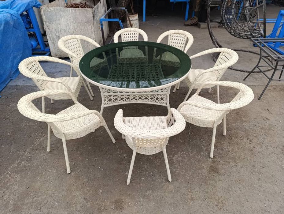 Deko fasondagi stol stul 8 kishilik