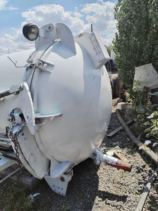 Продам бочку вакум 10 кубов