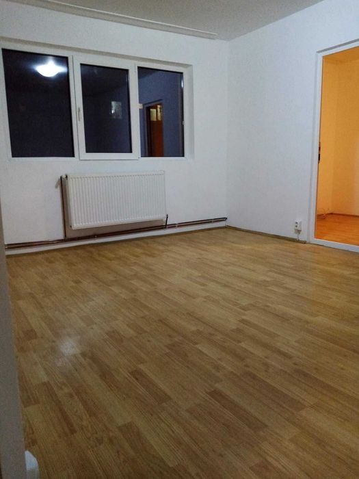 Apartament de închiriat