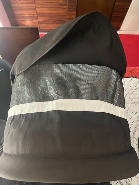 Бебешко столче и кошарка