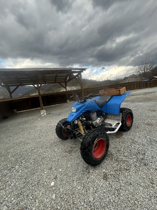 Vând ATV in stare foarte bună