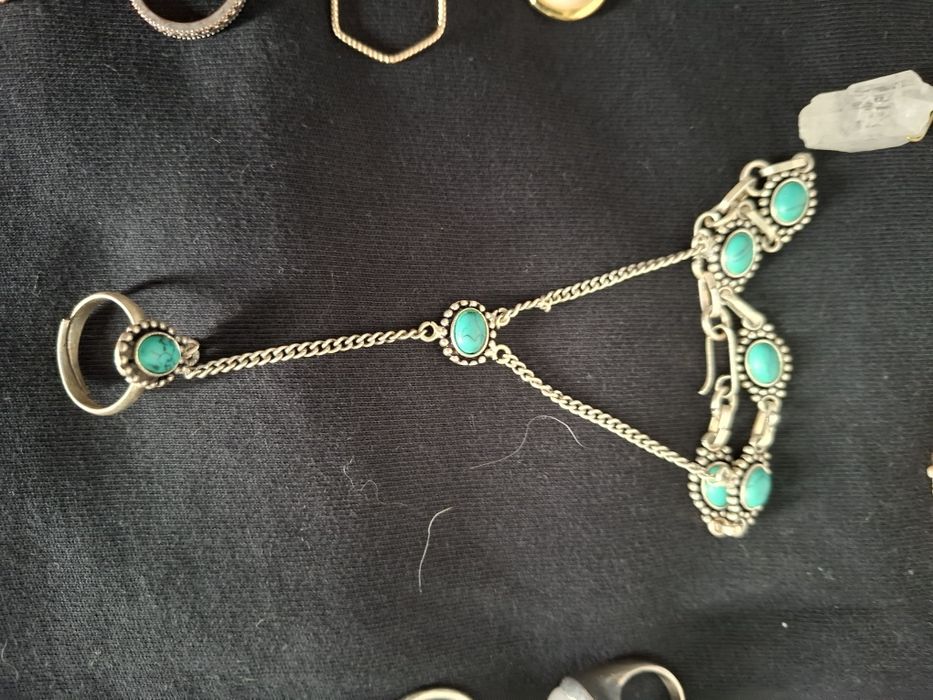 Украшения для девочек бижутерия.