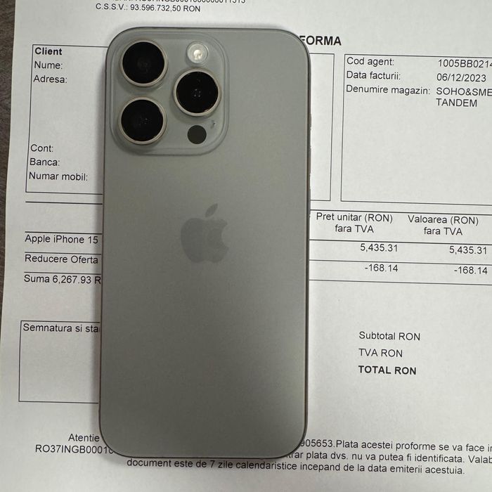 Vând iPhone 15 Pro -  128 GB - Natural Titanium - Impecabil