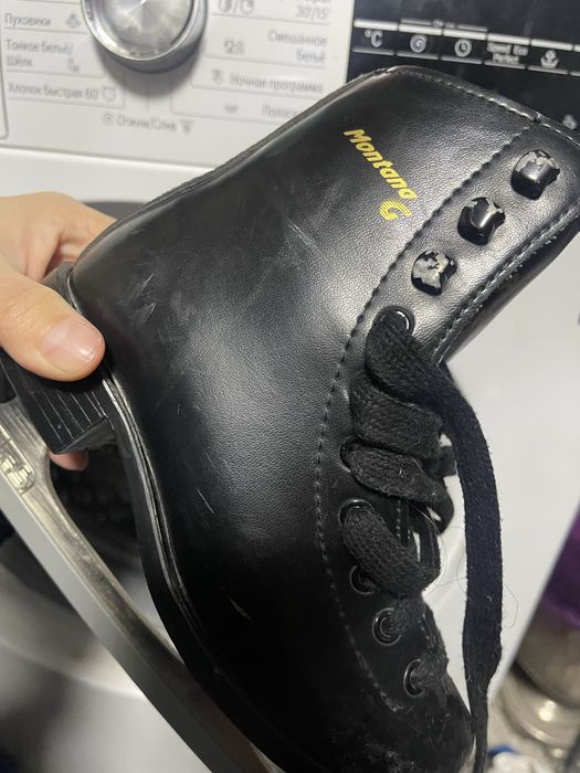 Продам коньки Graf