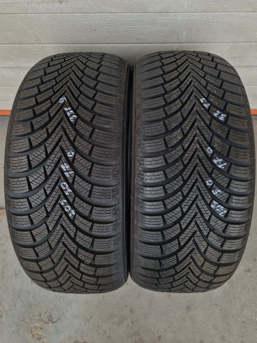 Нови зимни гуми 2 броя MAXXIS Premitra 205 50 R17