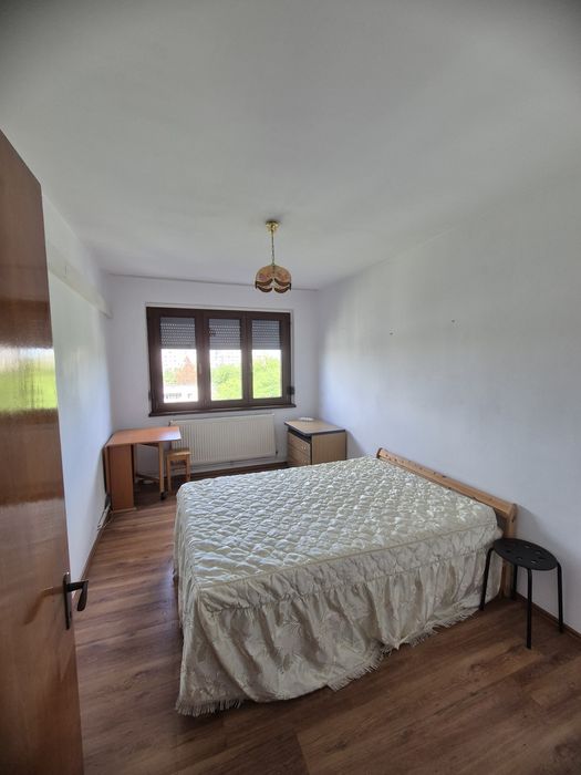 2 camere 5 min metrou Titan