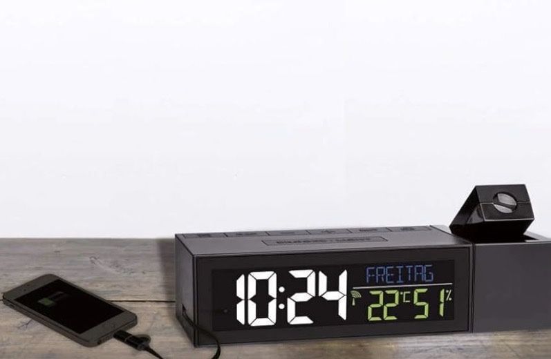 Ceas de proiecție radiocomandat TFA-Dostmann Show