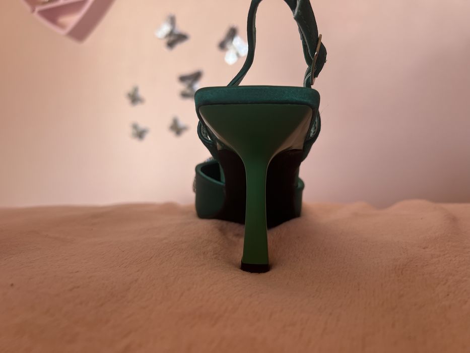 Pantofi cu toc eleganti NOI