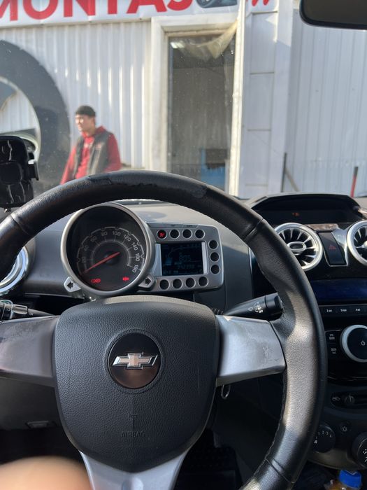 Spark arendaga  2010 yil avtomat