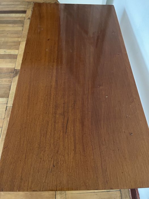 masuta de cafea lacuita
