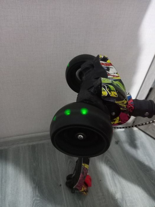 Детский  самокат