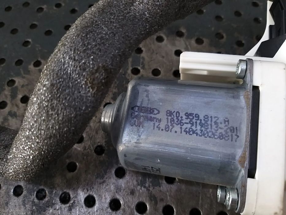 Motoras macara dreapta spate skoda superb 2 3t facelift 8k0959812a 919813201