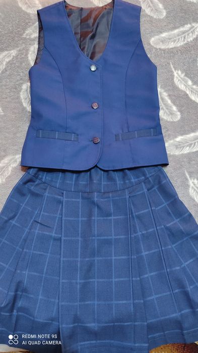 Продаётся школьная форма