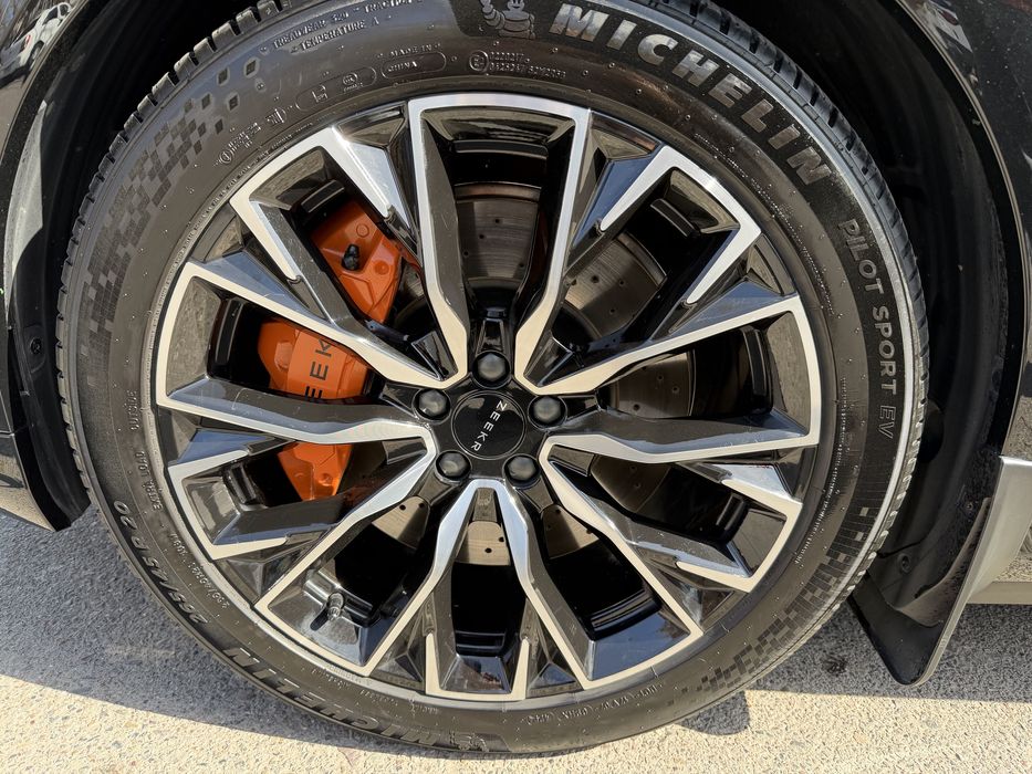 Продается Zeekr  7х dual motor