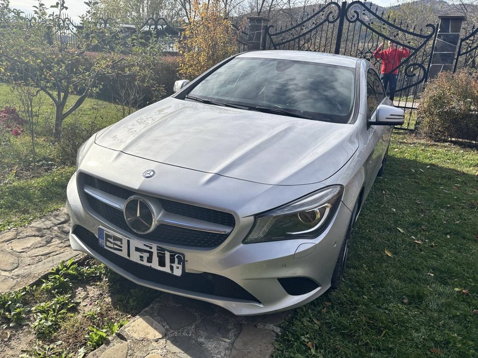 Mercedes Benz CLA200