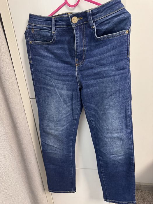 5 perechi blugi si pantaloni 100 lei impreuna