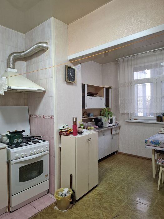 Сдам для двух девушек комнату с хозяйкой.