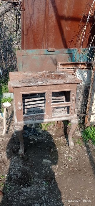 Продается старинная печь буржуйка
