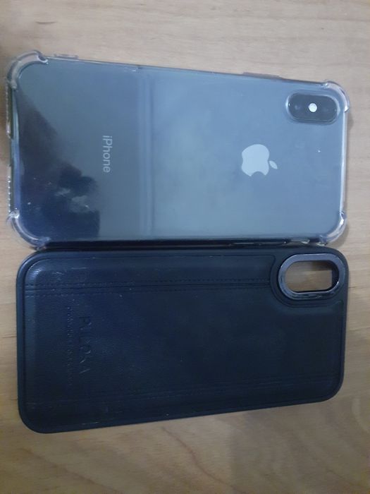 Айфон xs с чехлом.