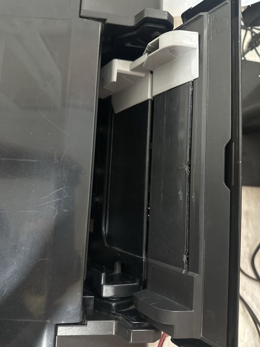 Printer Epson L805 1yil ishlatganman