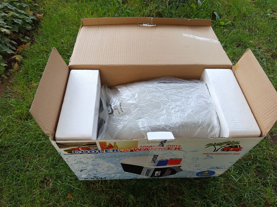 Нова хладилна чанта 12/220v