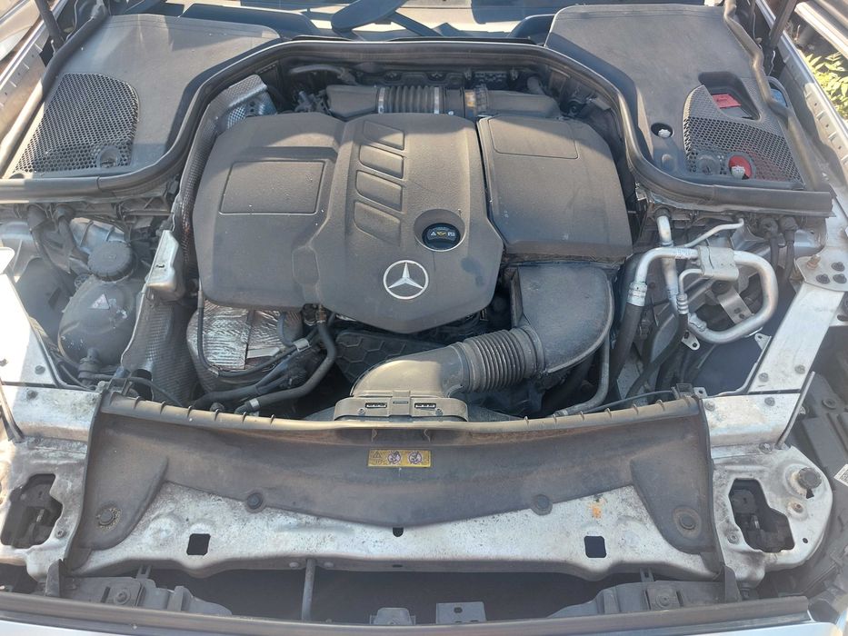 На Части:Mercedes W213 4MATIC AMG E220d 194 кс 2018 654 двигател, код кутия 725.058