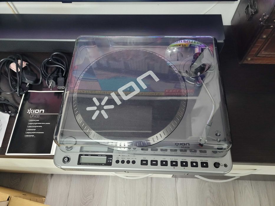 ION LP 2 CD turntable with cd recorder