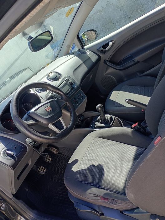 Vând Seat Ibiza din 2009 diesel 1.4
