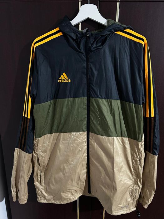 Geaca Adidas , marimea M