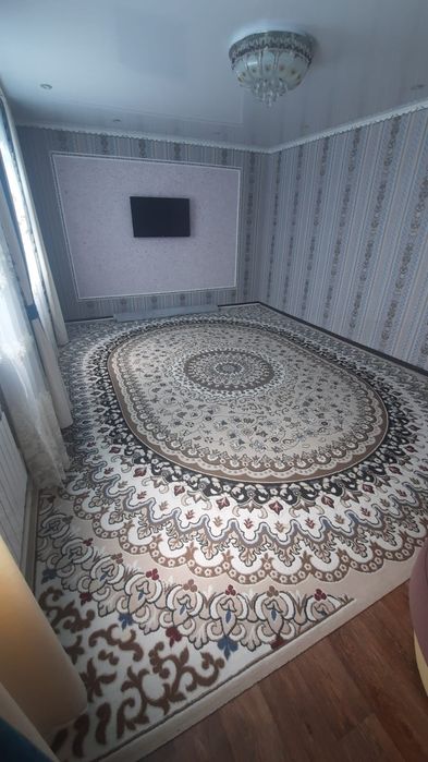 Продам ковёр в отличном состоянии